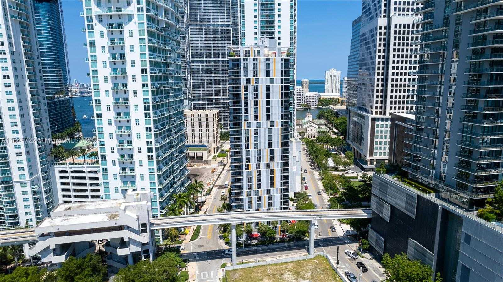 Small Image of 31 SOUTH EAST 6TH ST #1401, Miami Number 22