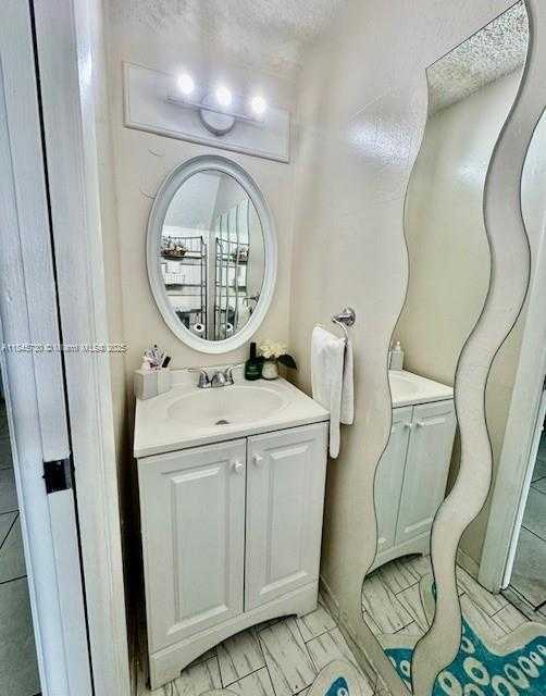 Small Image of 5625 WEST 26TH CT #205, Hialeah Number 5