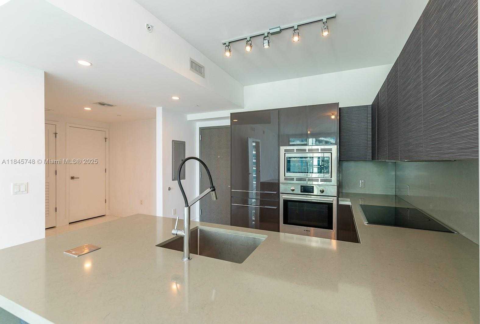 Small Image of 1080 BRICKELL AVE #3207, Miami Number 4