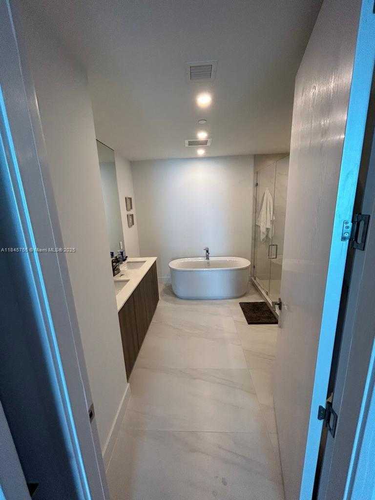 Small Image of 17550 COLLINS AVE #804, Sunny Isles Beach Number 16