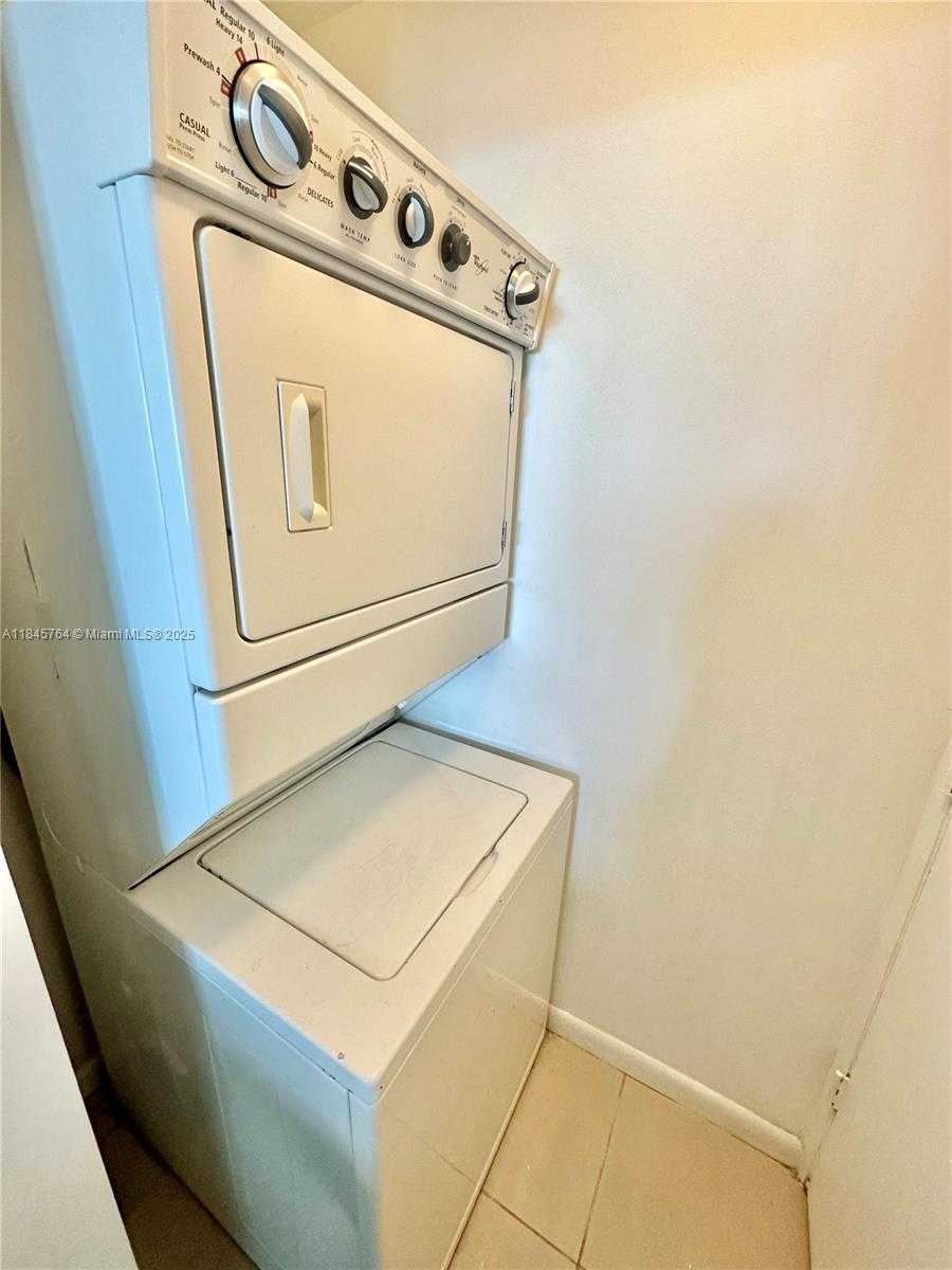 Imagen de Pequeño Objeto