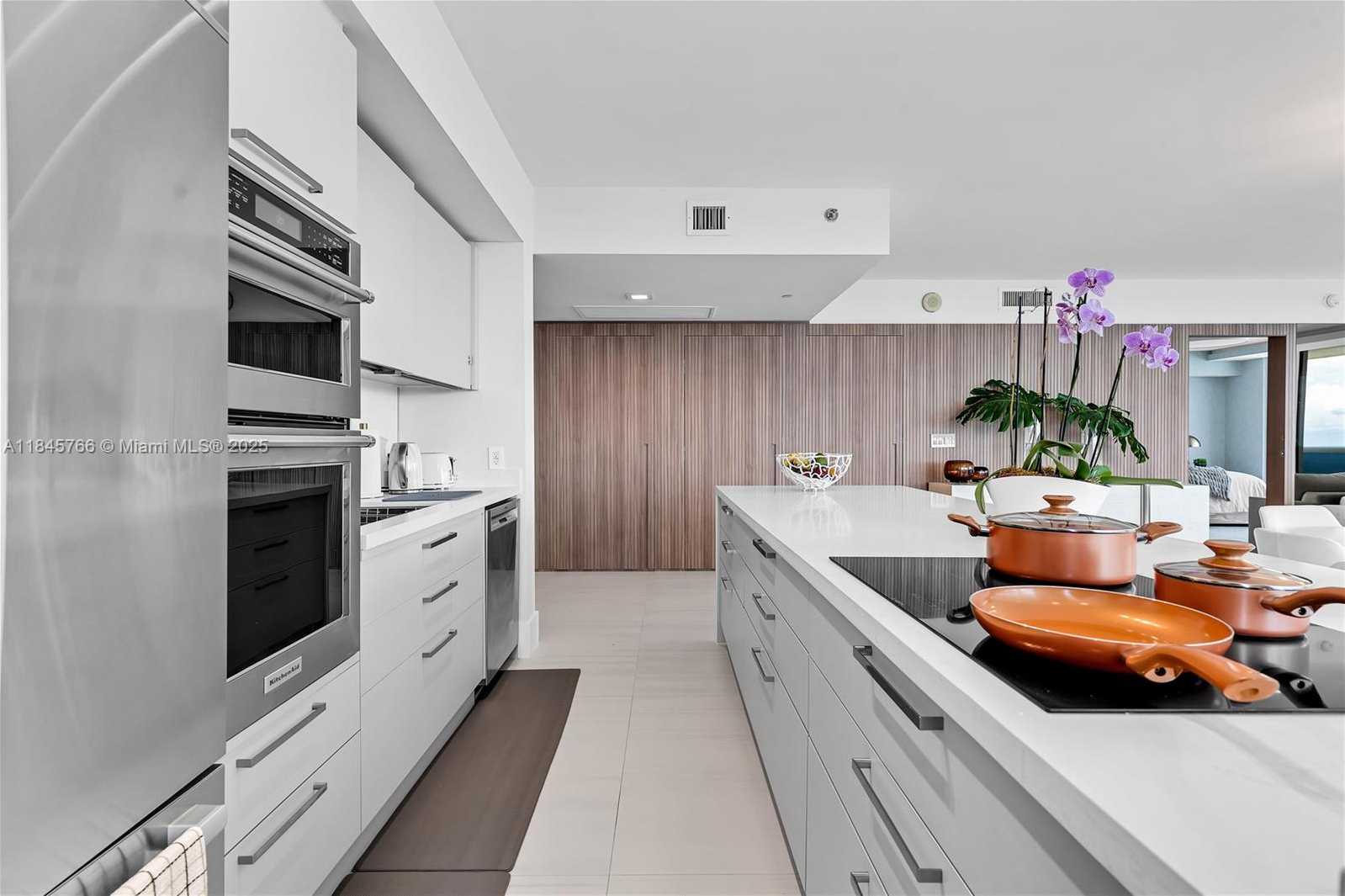 Small Image of 1830 SOUTH OCEAN DR #1501, Hallandale Beach Number 12