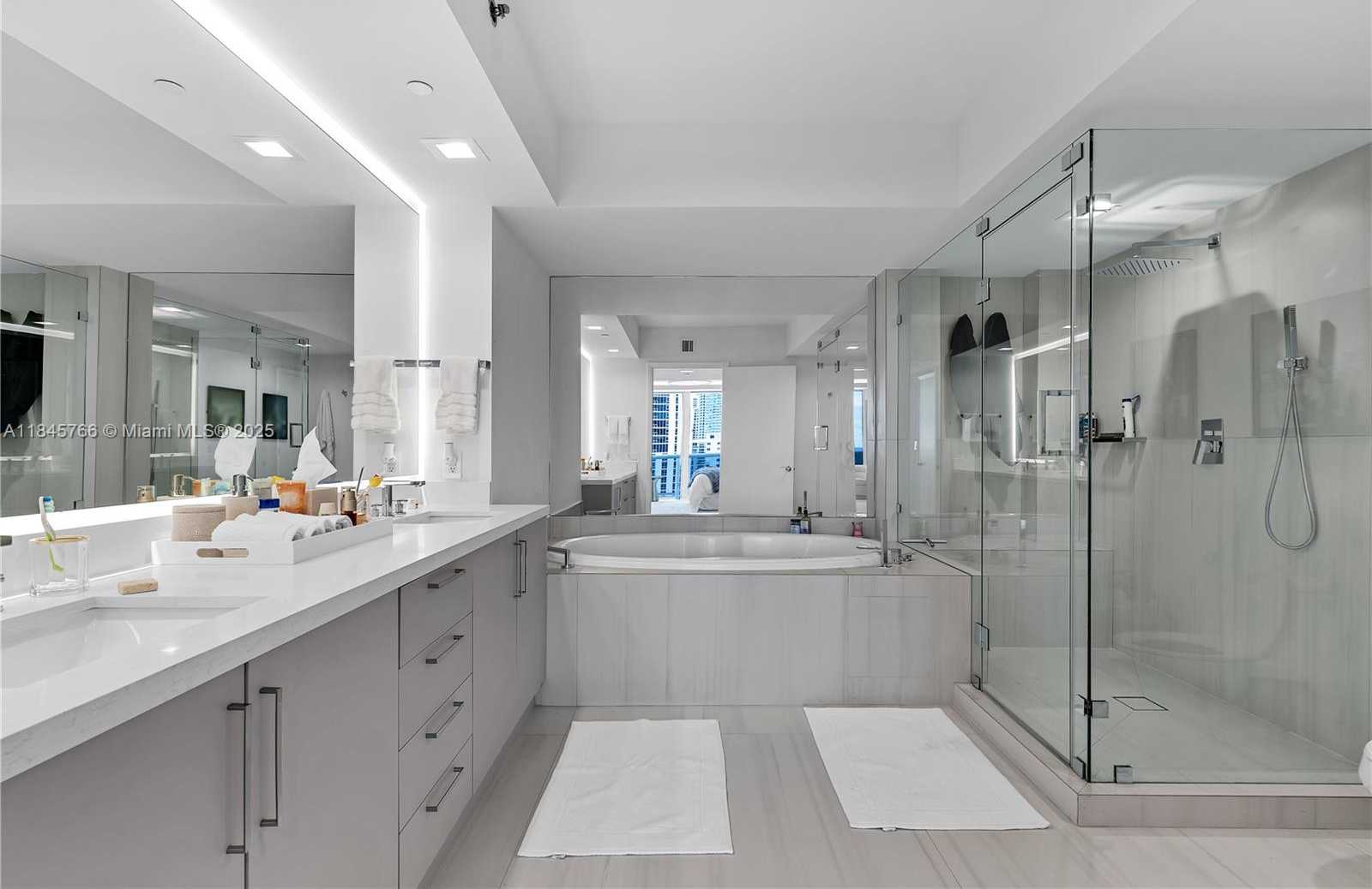Small Image of 1830 SOUTH OCEAN DR #1501, Hallandale Beach Number 23