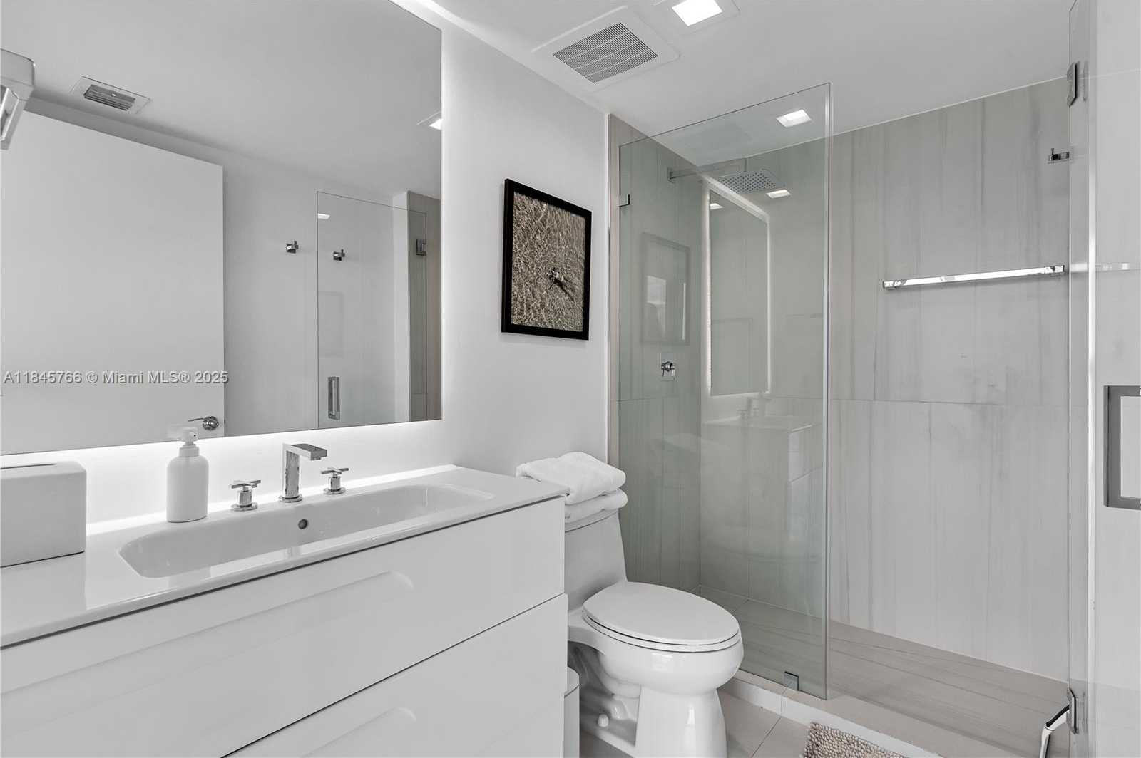Small Image of 1830 SOUTH OCEAN DR #1501, Hallandale Beach Number 33