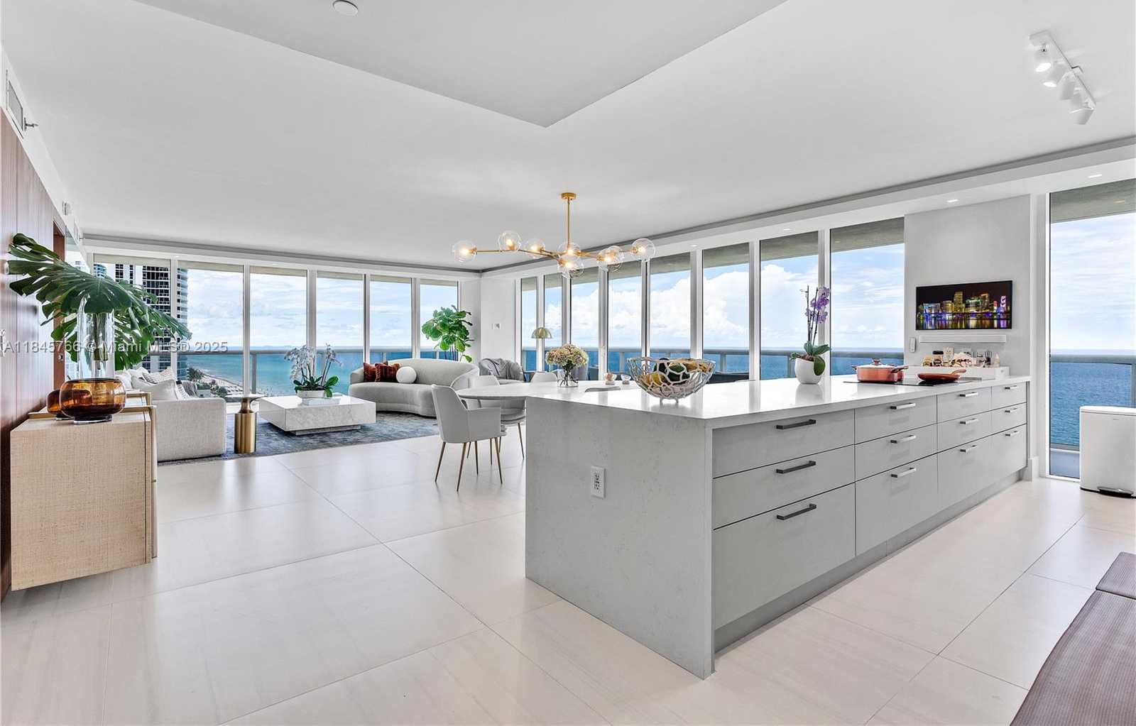 Small Image of 1830 SOUTH OCEAN DR #1501, Hallandale Beach Number 6