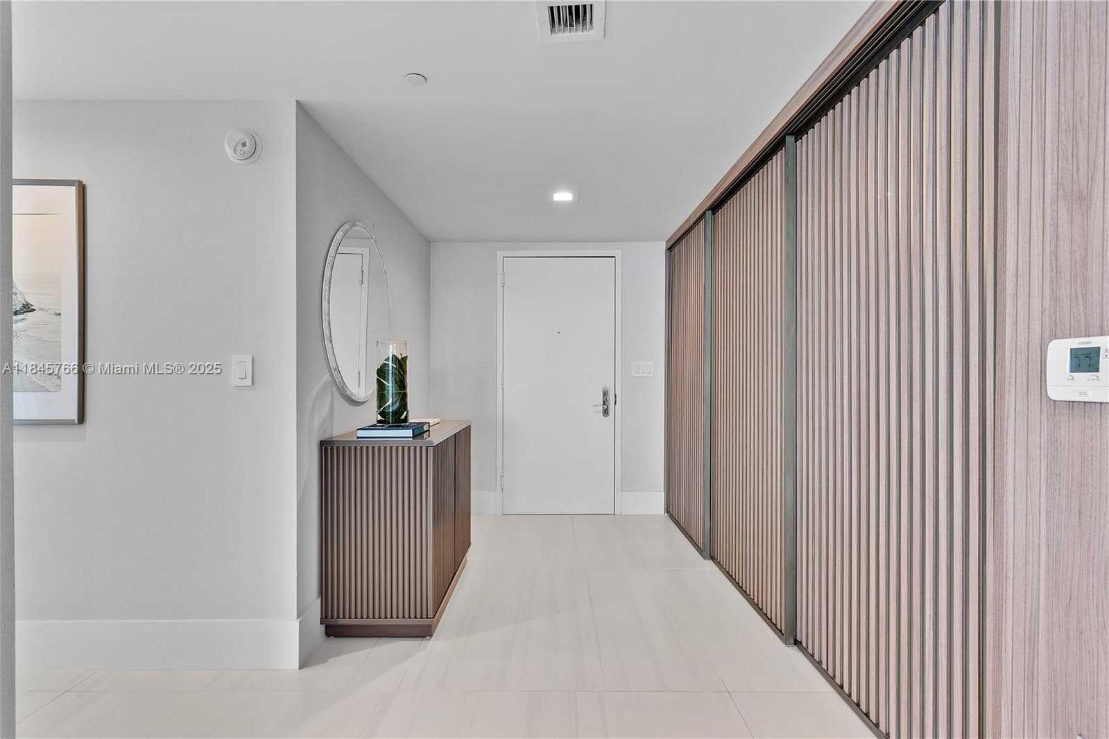 Small Image of 1830 SOUTH OCEAN DR #1501, Hallandale Beach Number 9
