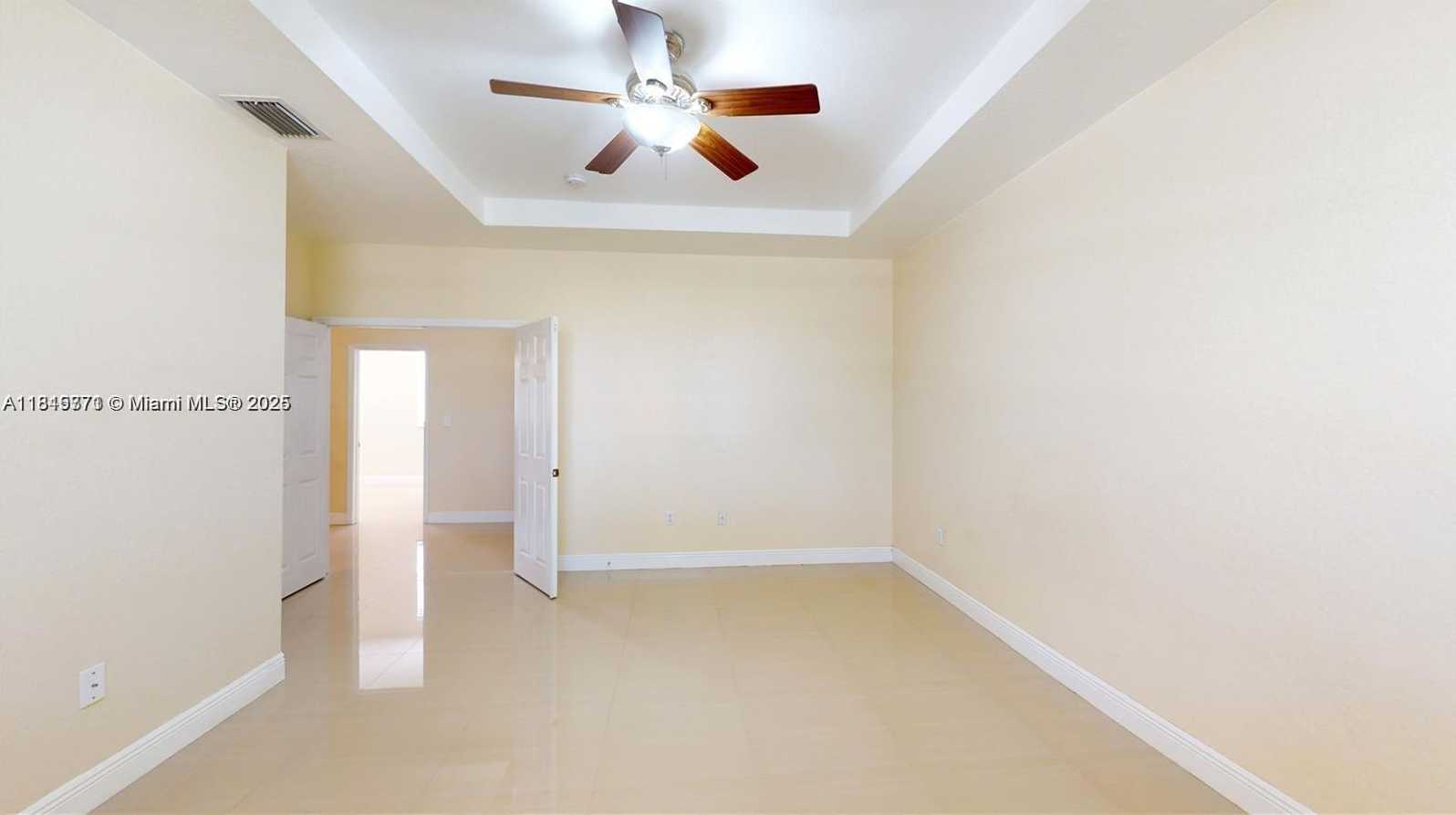 Small Image of 12281 SOUTH WEST 121ST TER, Miami Number 15