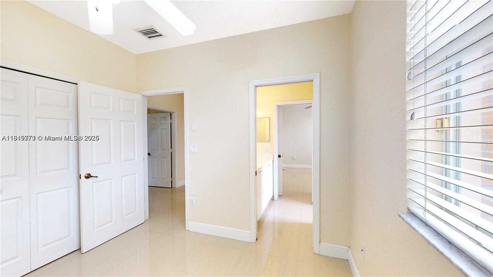 Small Image of 12281 SOUTH WEST 121ST TER, Miami Number 21