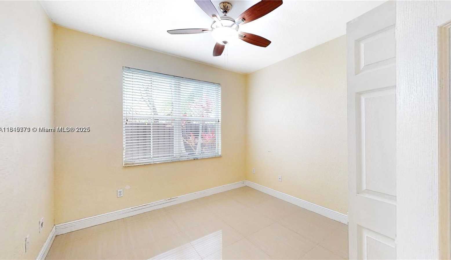 Small Image of 12281 SOUTH WEST 121ST TER, Miami Number 25