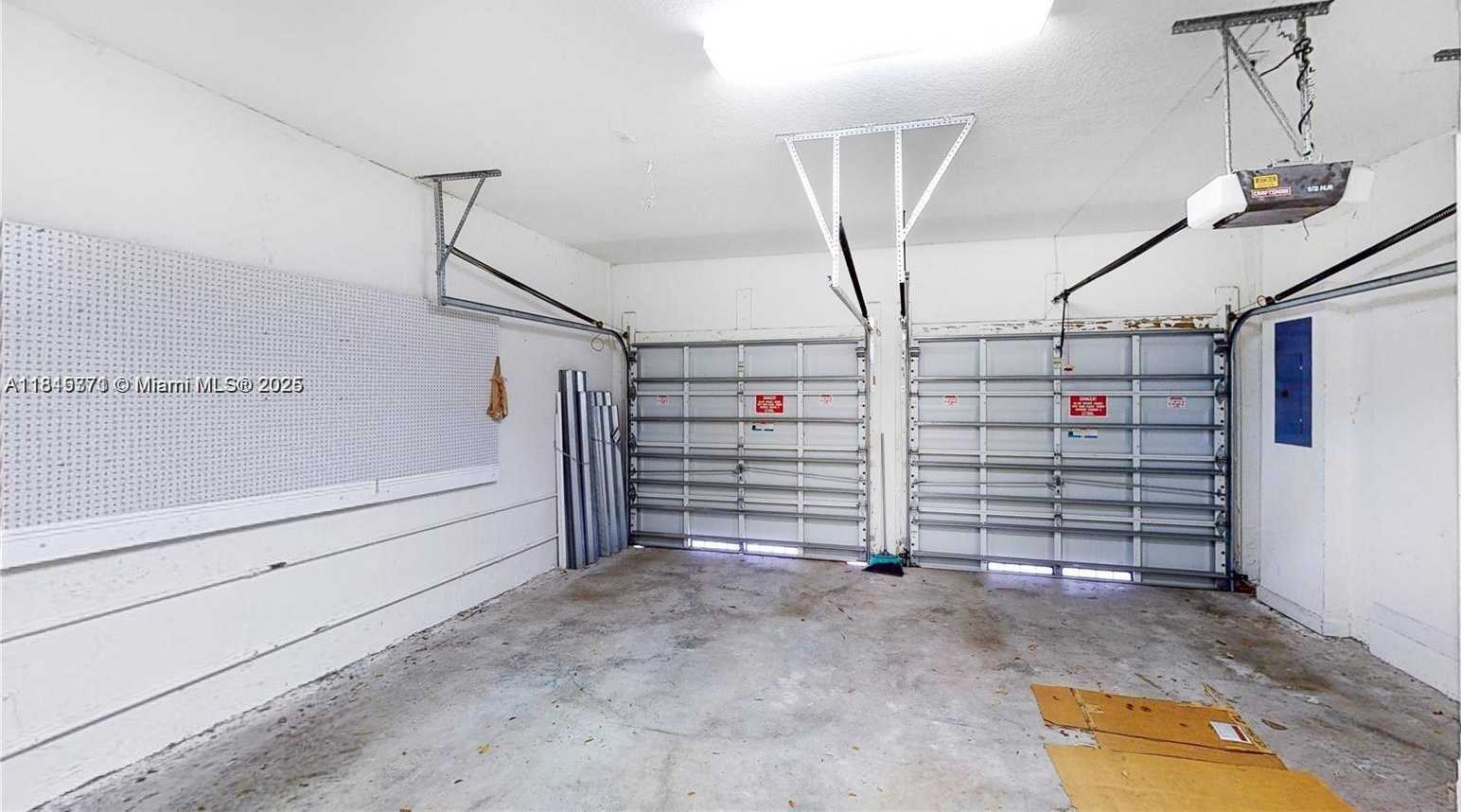 Small Image of 12281 SOUTH WEST 121ST TER, Miami Number 38