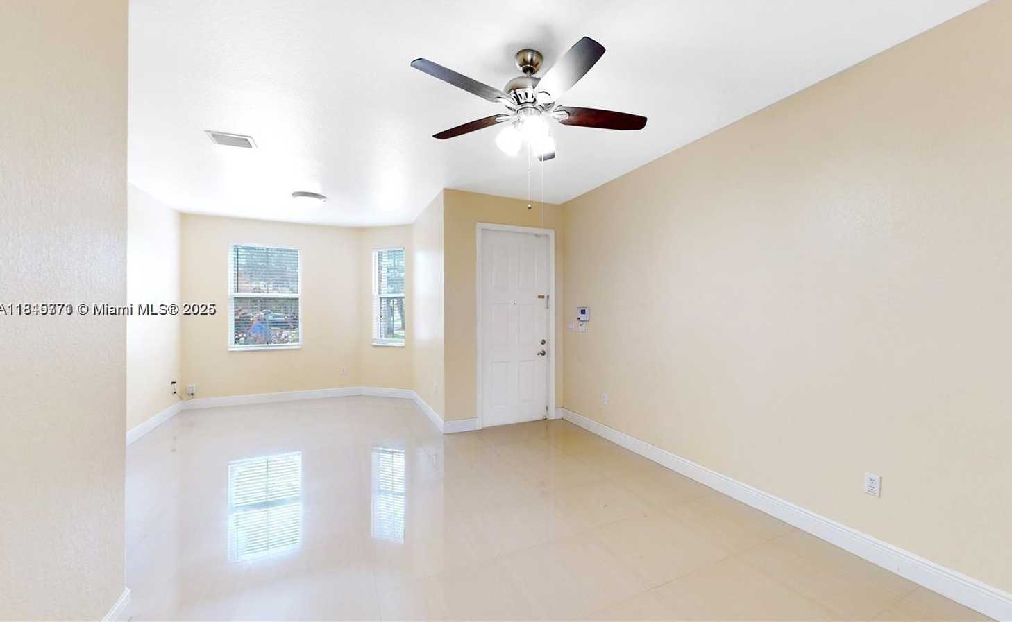 Small Image of 12281 SOUTH WEST 121ST TER, Miami Number 6