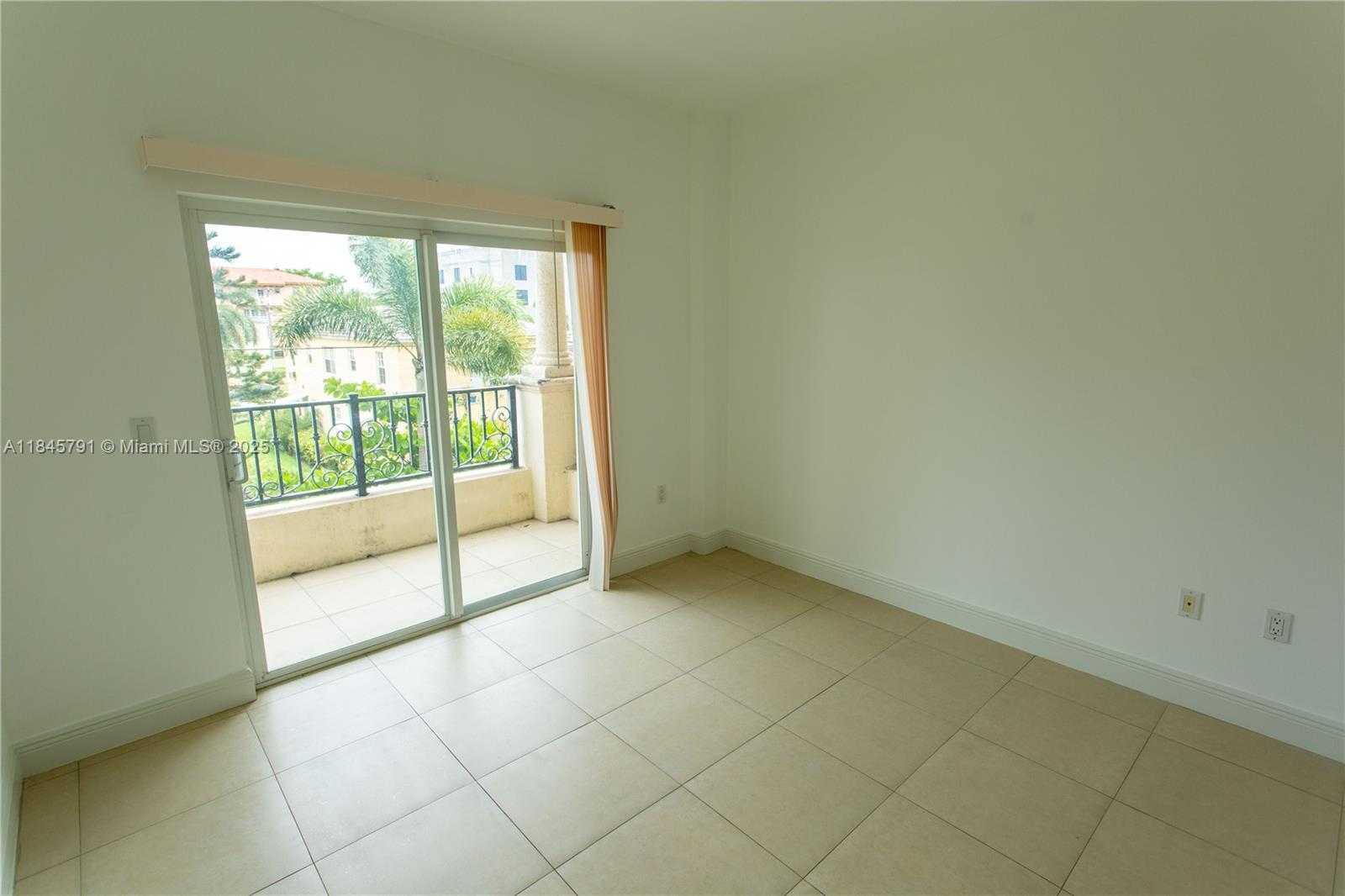 Small Image of 20 CALABRIA AVE #201, Coral Gables Number 11