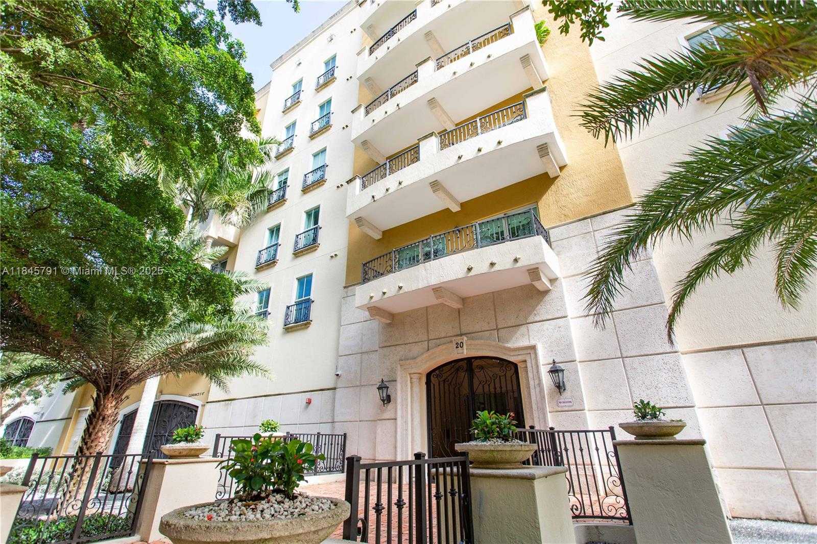 Small Image of 20 CALABRIA AVE #201, Coral Gables Number 15
