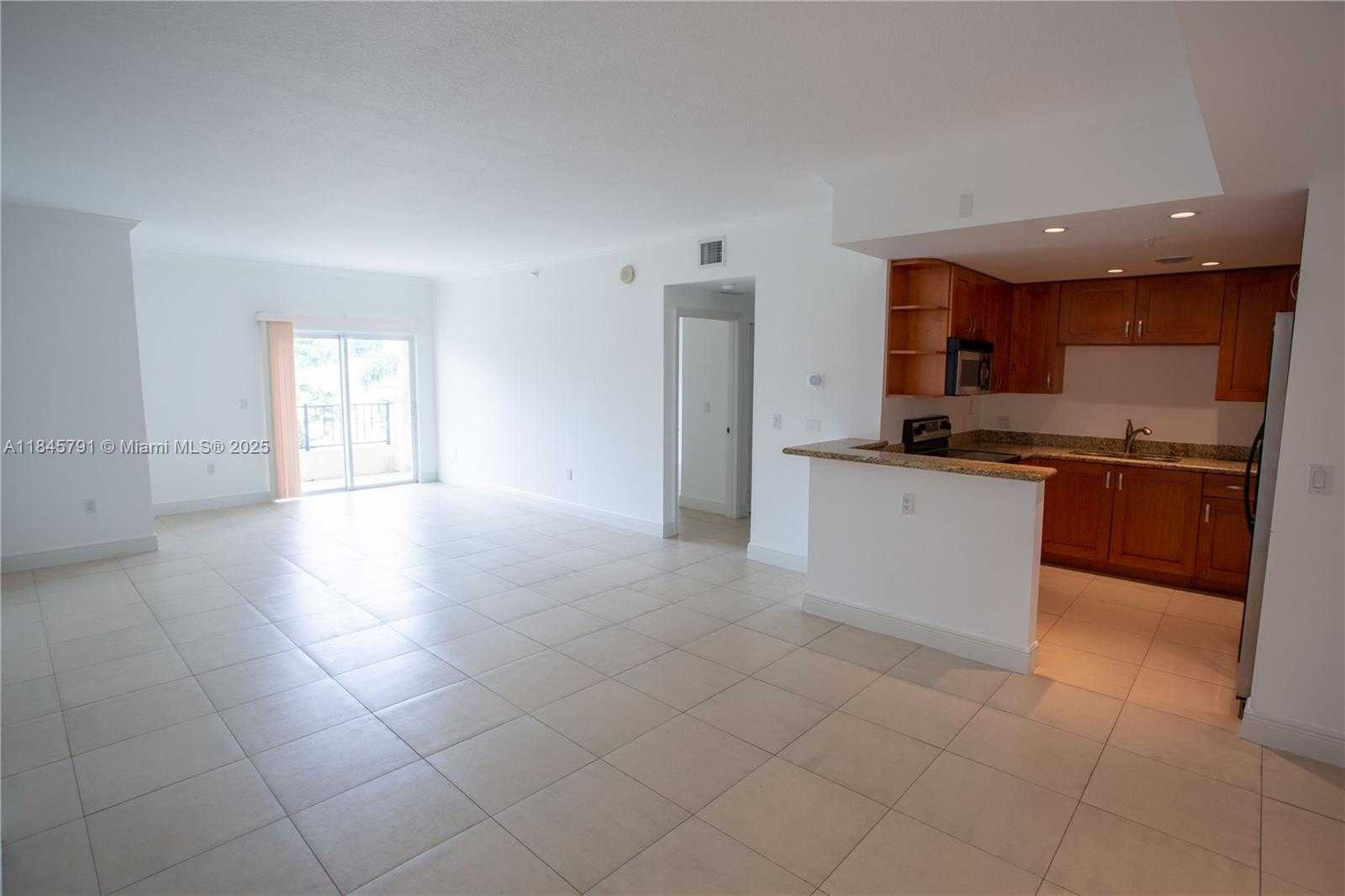 Small Image of 20 CALABRIA AVE #201, Coral Gables Number 4