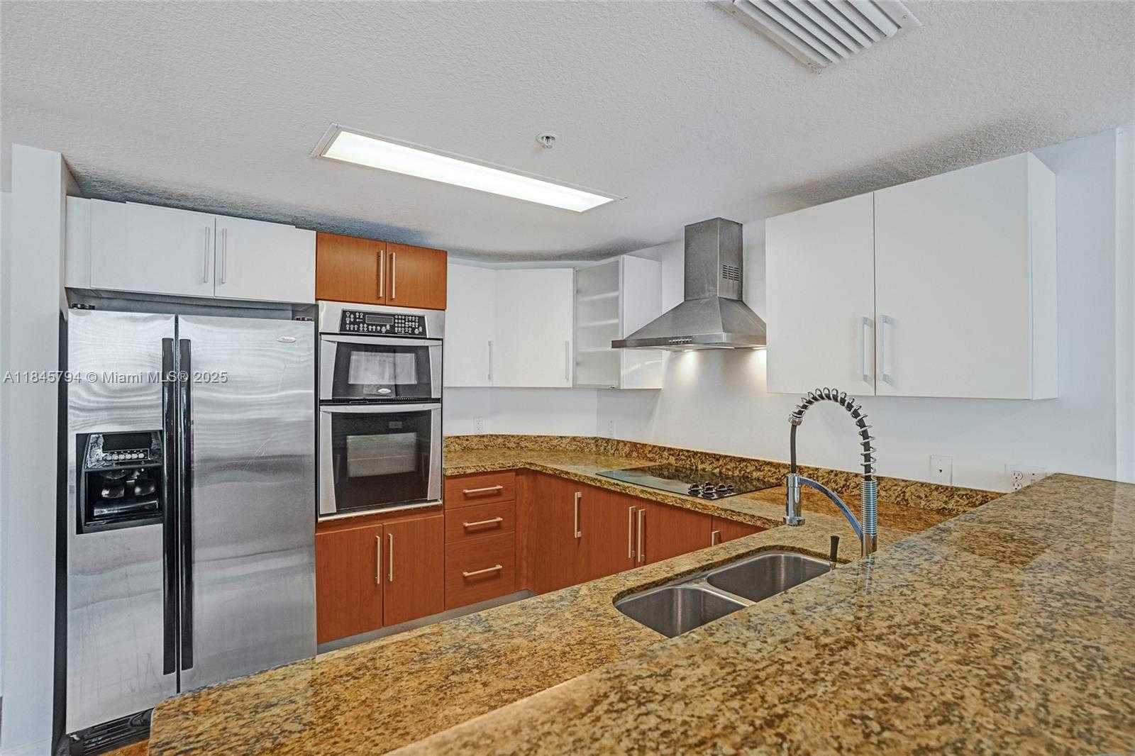 Small Image of 170 SOUTH EAST 14TH ST #2806, Miami Number 17