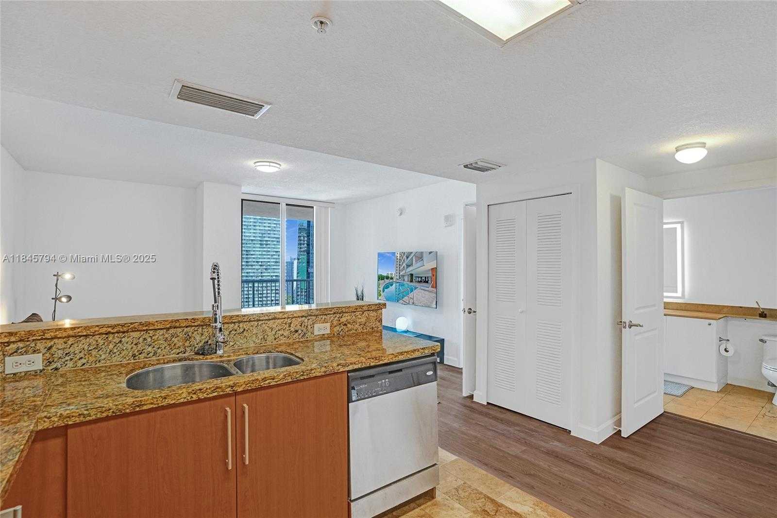 Small Image of 170 SOUTH EAST 14TH ST #2806, Miami Number 21