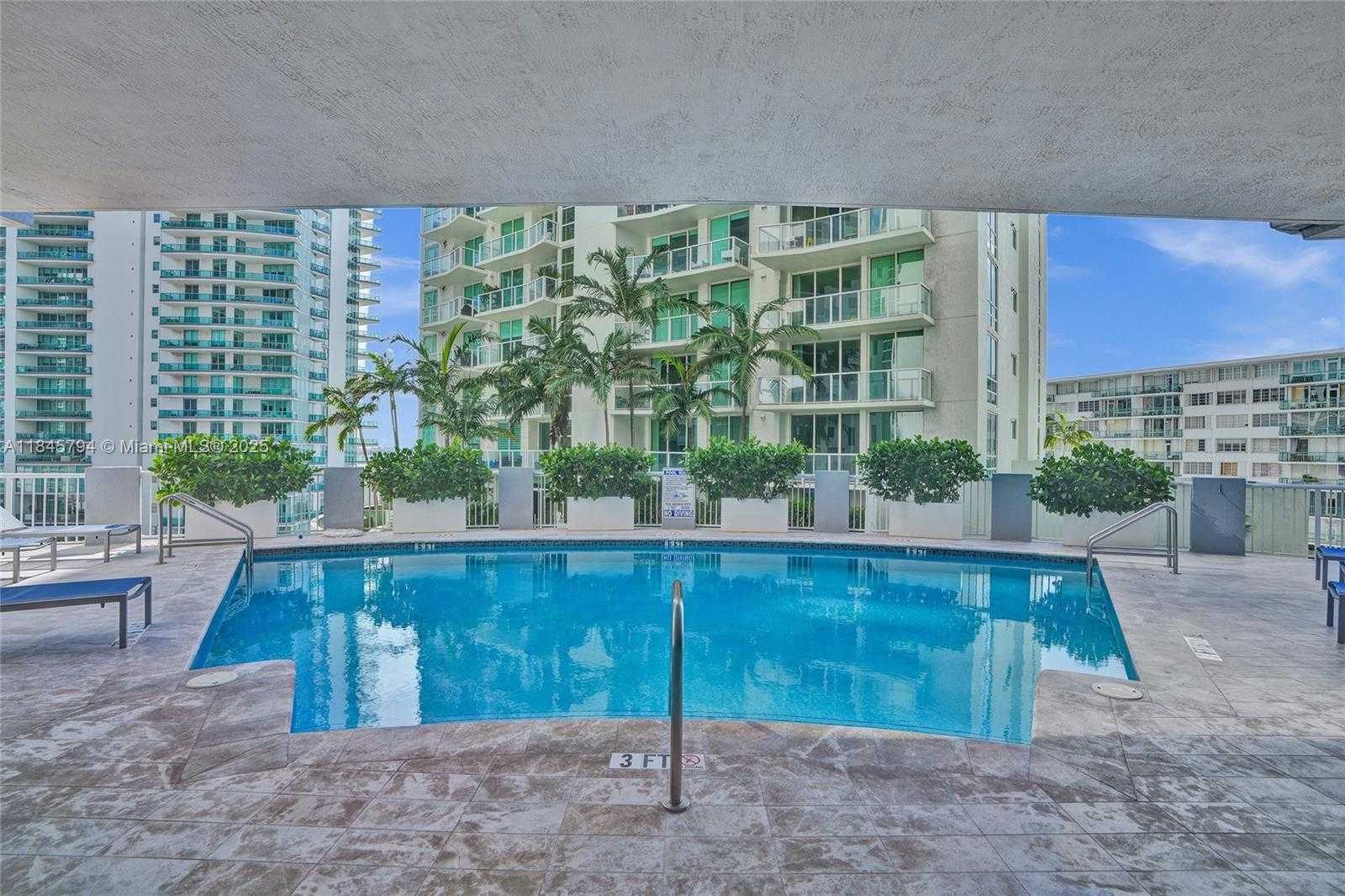 Small Image of 170 SOUTH EAST 14TH ST #2806, Miami Number 30
