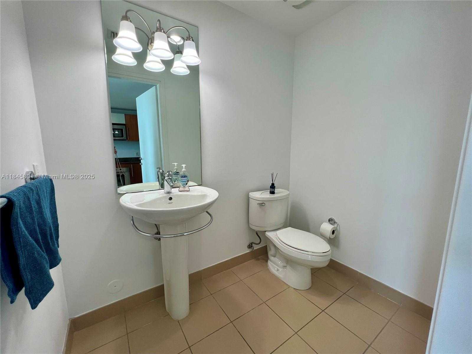 Small Image of 300 SOUTH BISCAYNE BLVD #Loft 1028, Miami Number 13