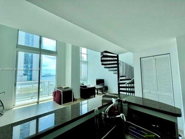 Small Image of 300 SOUTH BISCAYNE BLVD #Loft 1028, Miami Number 17
