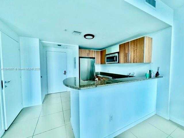 Small Image of 300 SOUTH BISCAYNE BLVD #Loft 1028, Miami Number 19