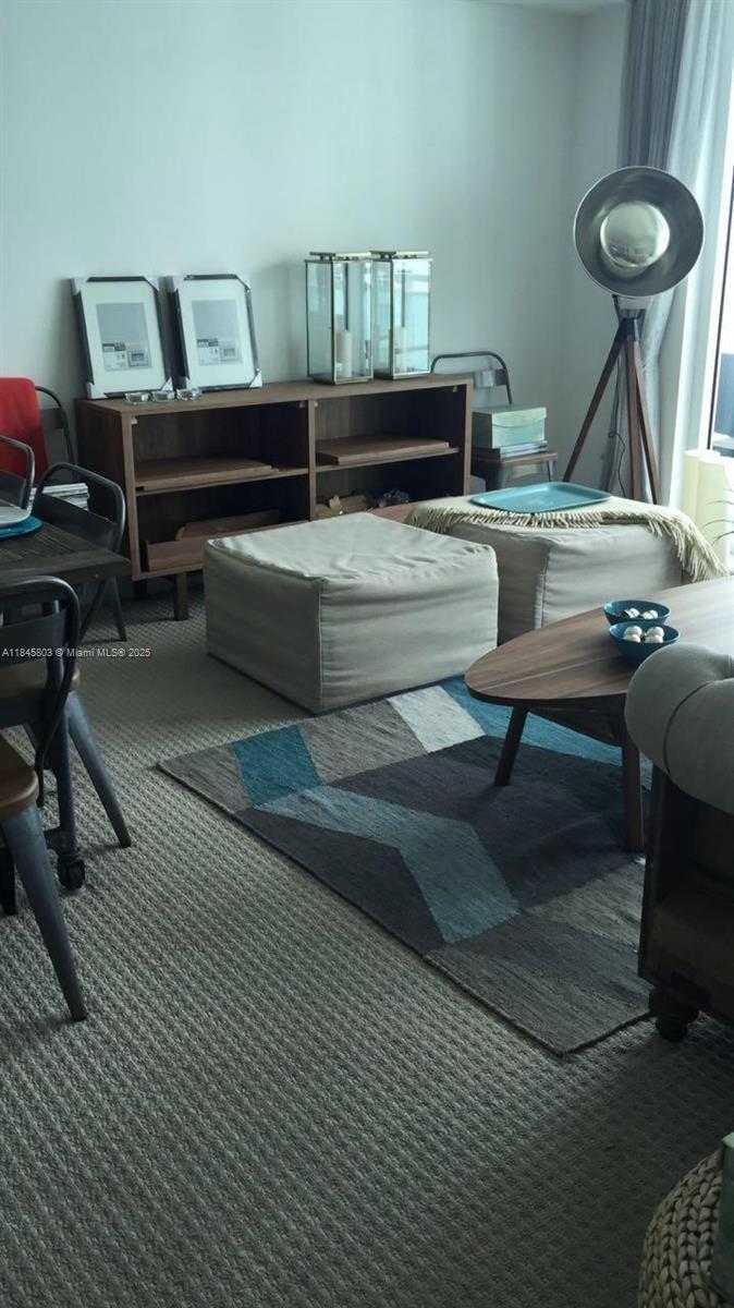 Small Image of 950 BRICKELL BAY DR #3909, Miami Number 6