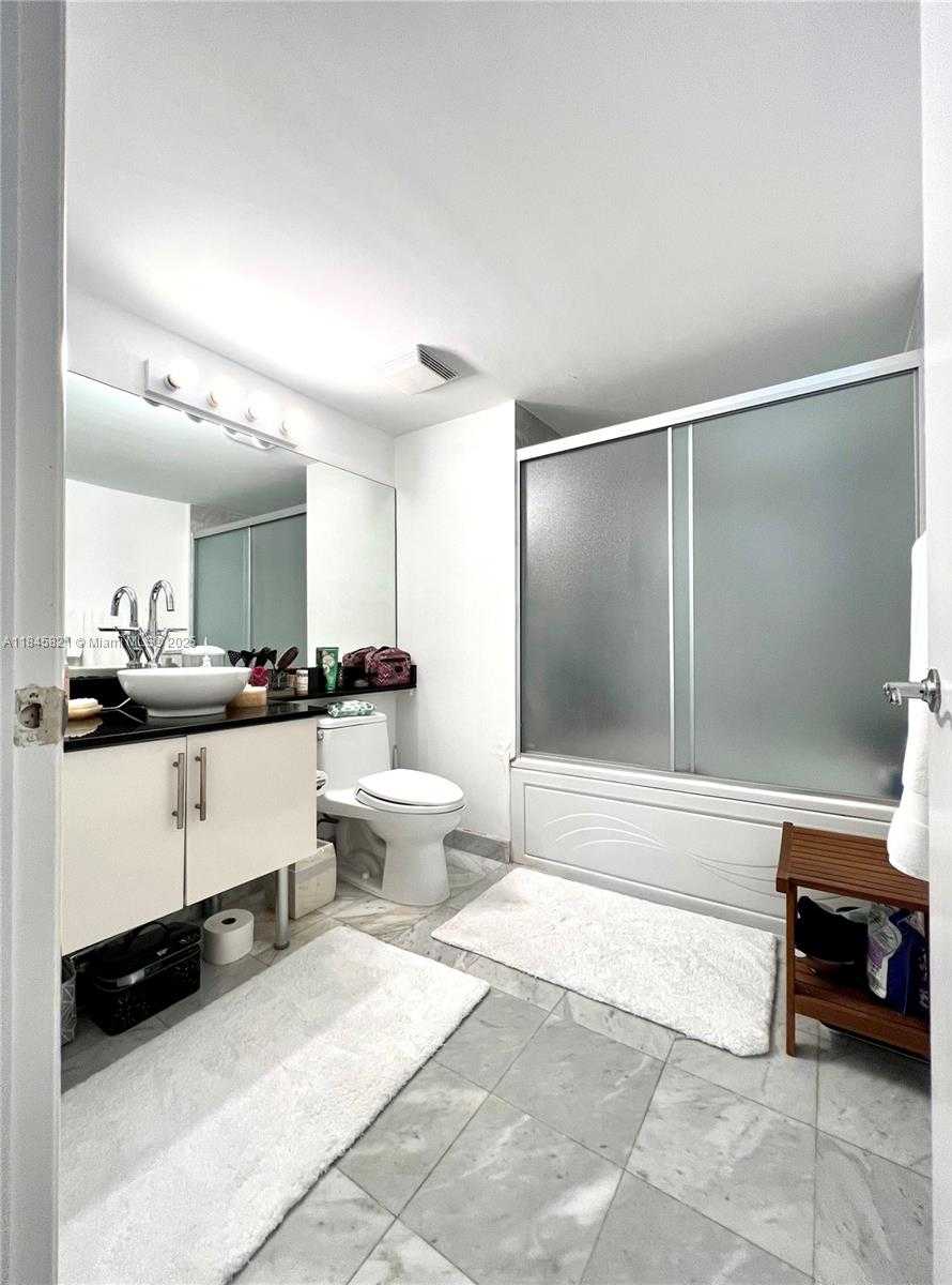 Small Image of 31 SOUTH EAST 5TH ST #1509, Miami Number 20