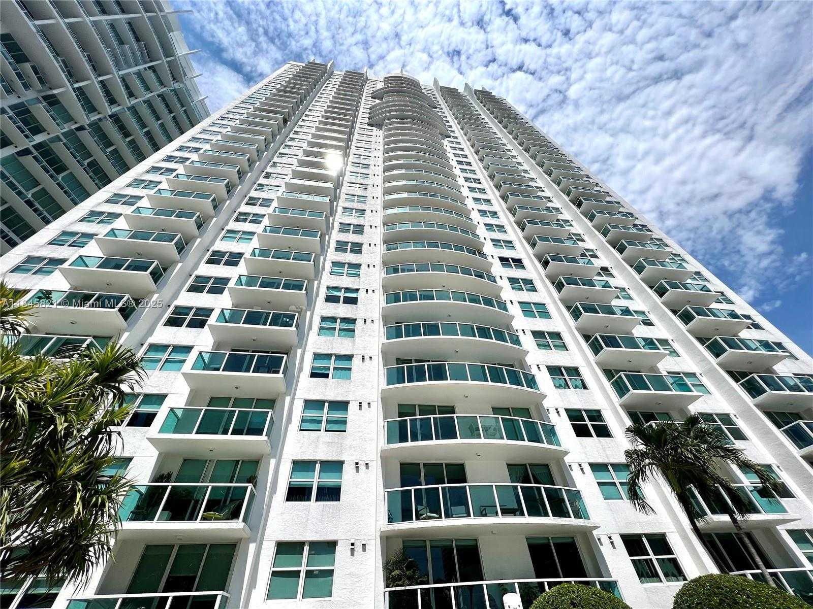 Small Image of 31 SOUTH EAST 5TH ST #1509, Miami Number 3