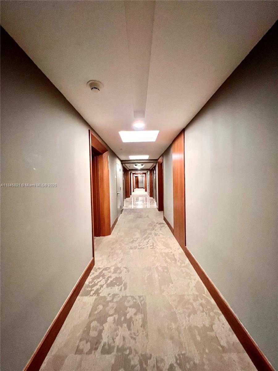 Small Image of 31 SOUTH EAST 5TH ST #1509, Miami Number 7