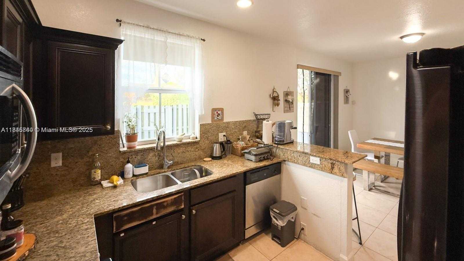 Small Image of 1001 NORTH EAST 208TH ST #., Miami Number 12