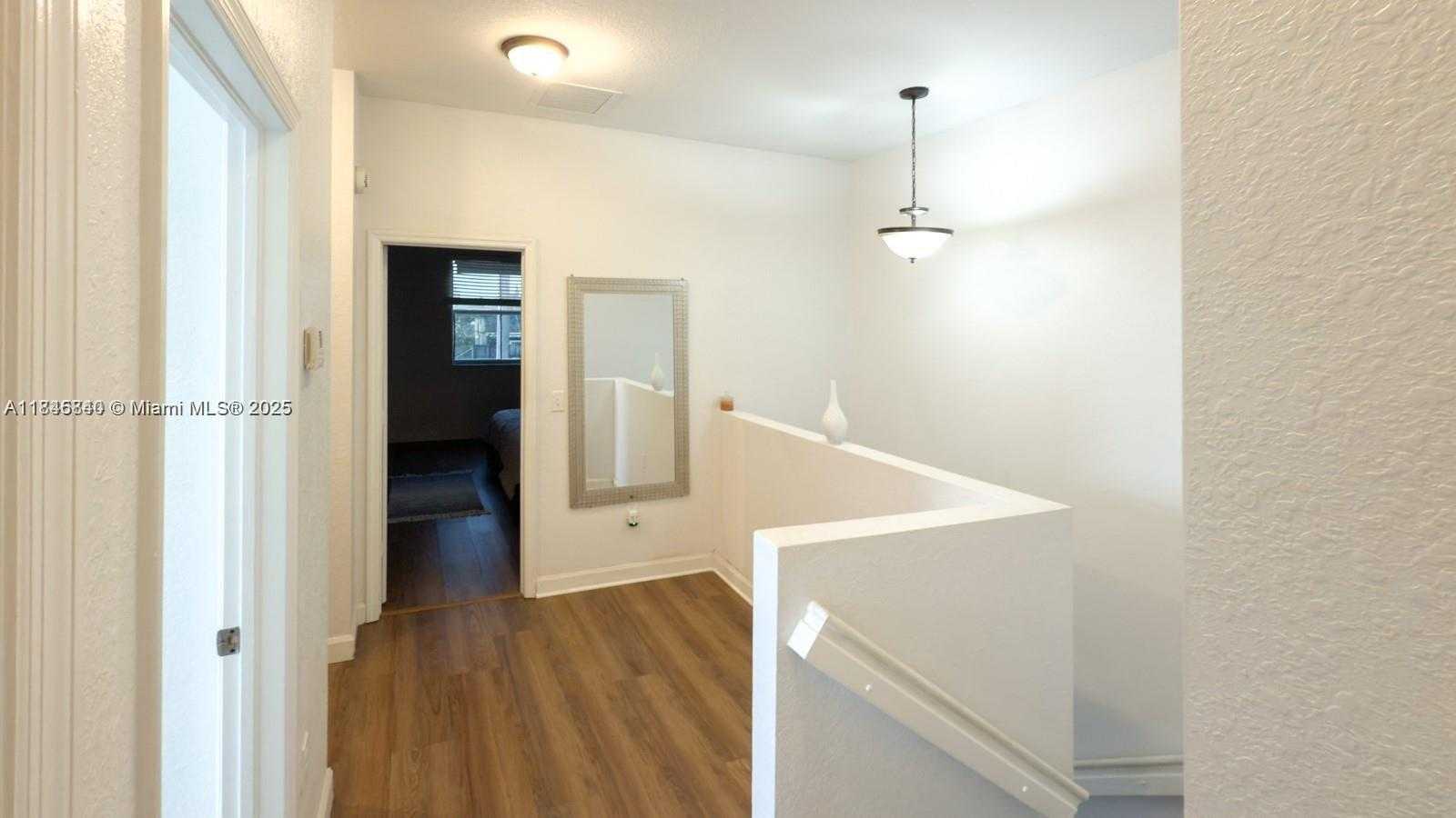 Small Image of 1001 NORTH EAST 208TH ST #., Miami Number 24