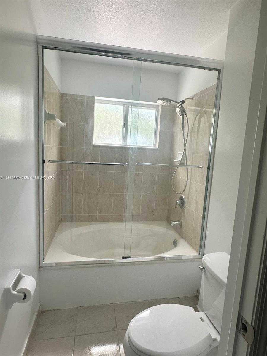 Small Image of 26260 SOUTH WEST 135TH PL #26260, Homestead Number 12