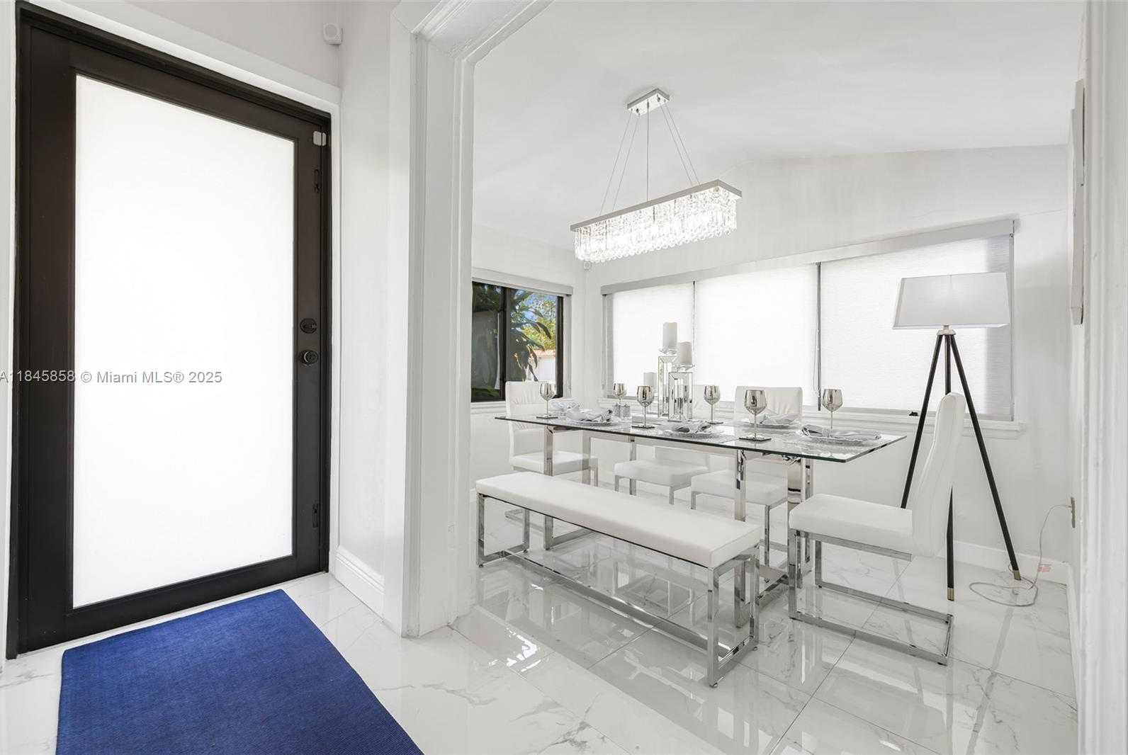 Small Image of 836 NORTH EAST 82ND ST, Miami Number 11