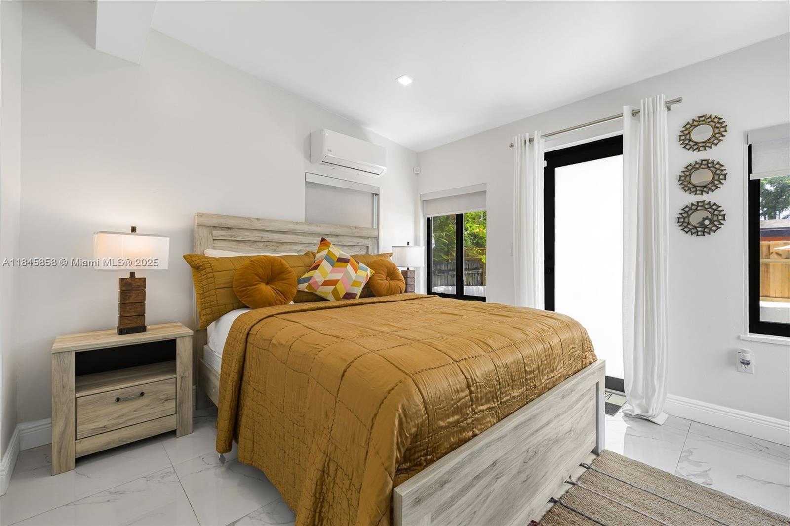 Small Image of 836 NORTH EAST 82ND ST, Miami Number 38