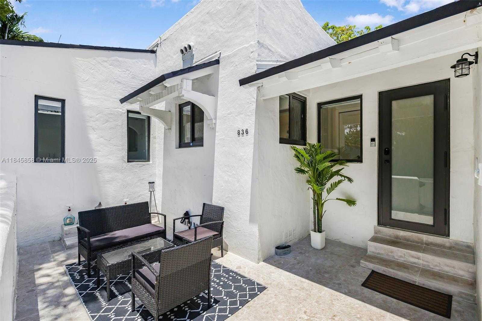 Small Image of 836 NORTH EAST 82ND ST, Miami Number 5