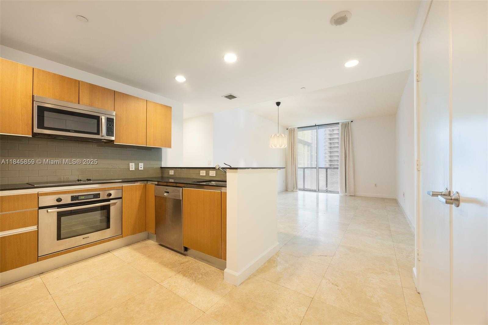 Small Image of 1060 BRICKELL AVE #2011, Miami Number 5