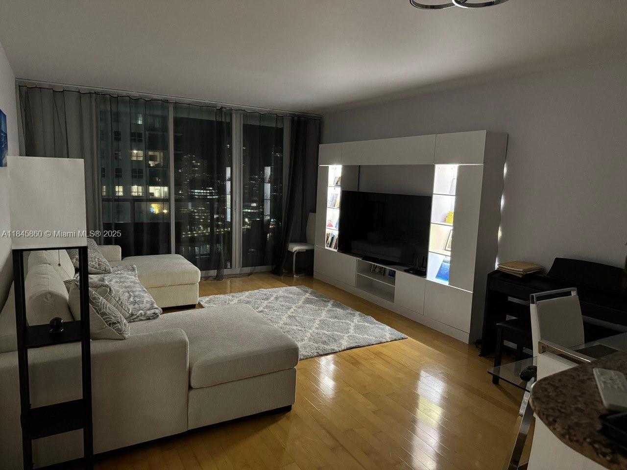 Small Image of 1155 BRICKELL BAY DR #2306, Miami Number 2