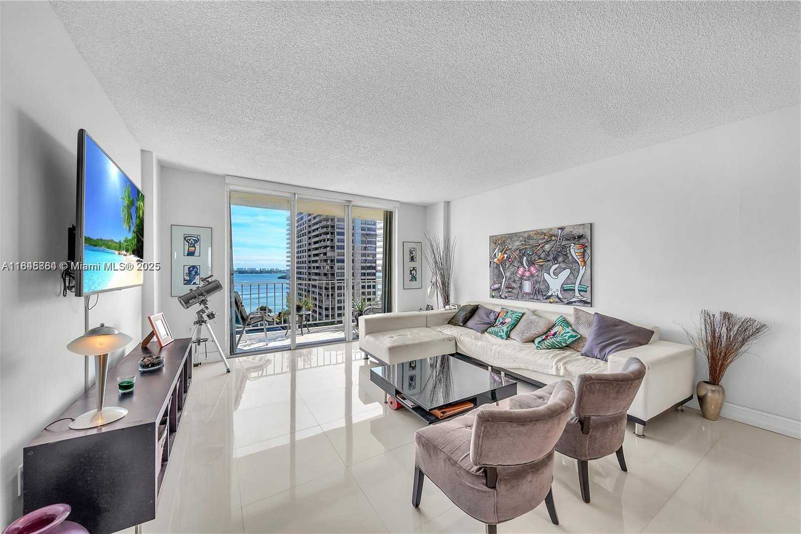 Small Image of 11111 BISCAYNE BLVD #12G, Miami Number 3