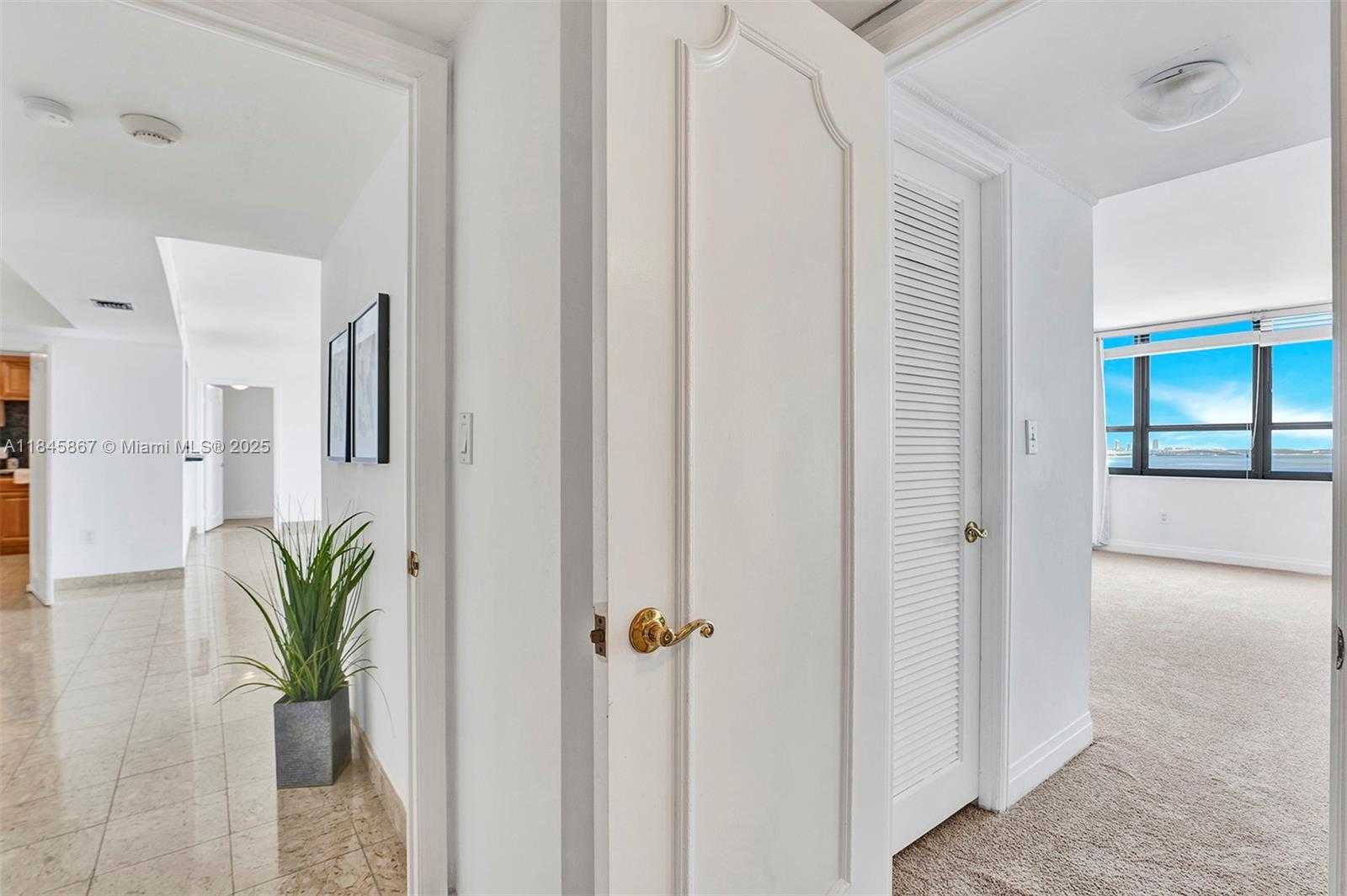 Small Image of 2 GROVE ISLE DR #B1103, Miami Number 15