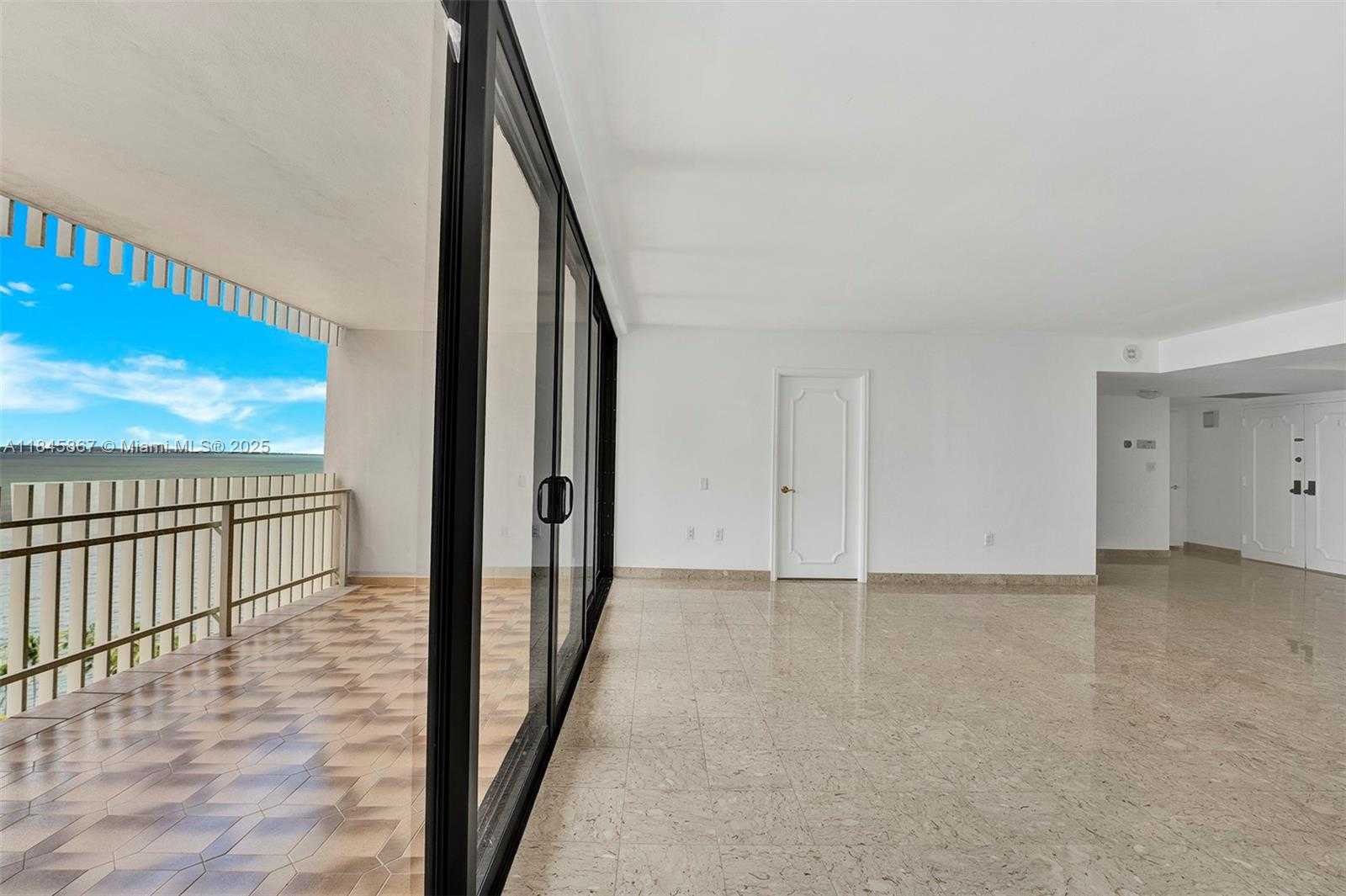 Small Image of 2 GROVE ISLE DR #B1103, Miami Number 7