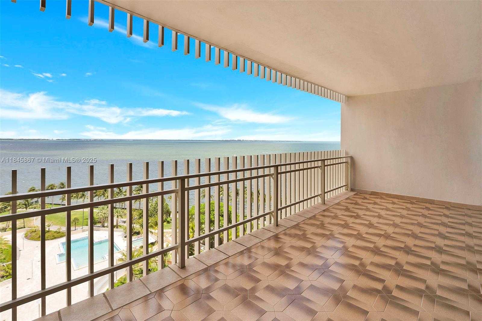 Small Image of 2 GROVE ISLE DR #B1103, Miami Number 8