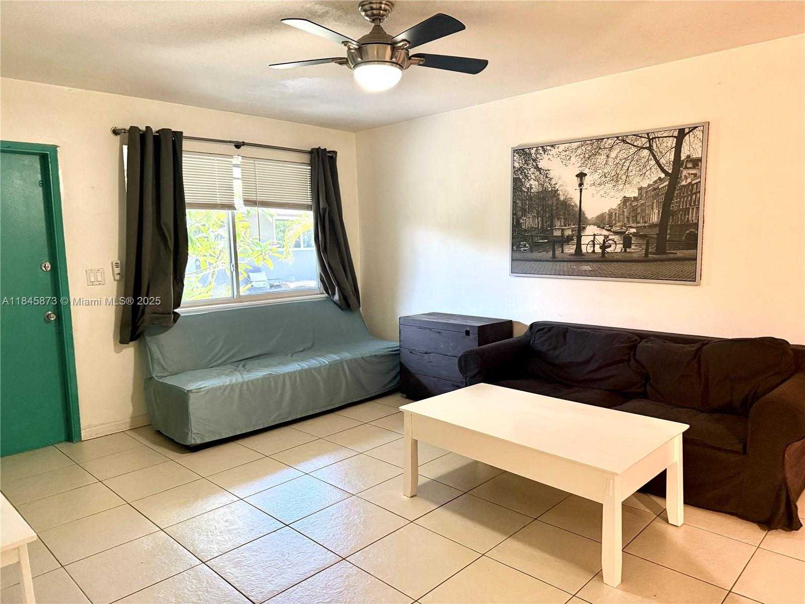 Small Image of 1104 NORTH 17TH CT #105, Hollywood Number 5