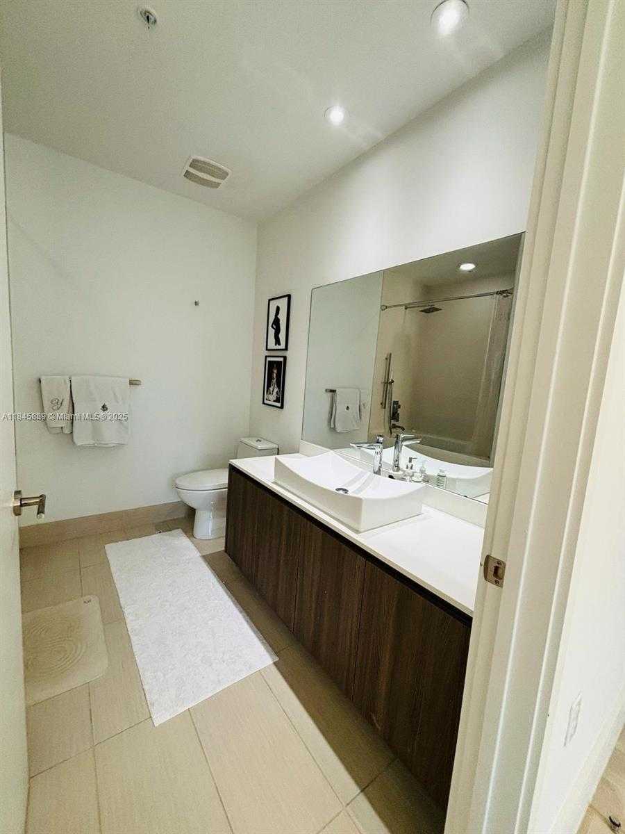 Small Image of 201 SOUTH WEST 17TH RD #812, Miami Number 18