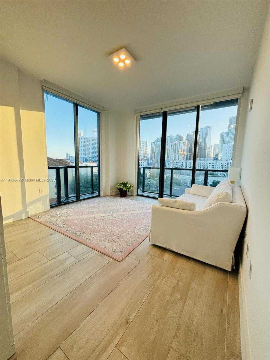 Small Image of 201 SOUTH WEST 17TH RD #812, Miami Number 8