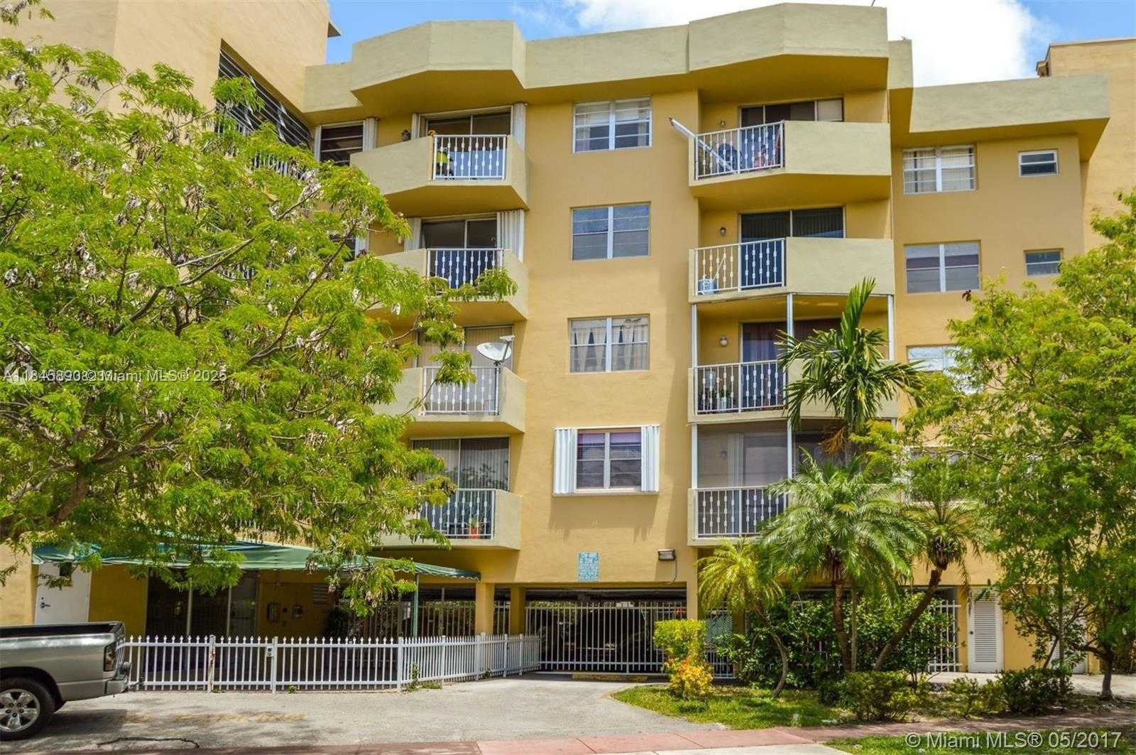 Small Image of 1990 MARSEILLE DR #506, Miami Beach Number 17