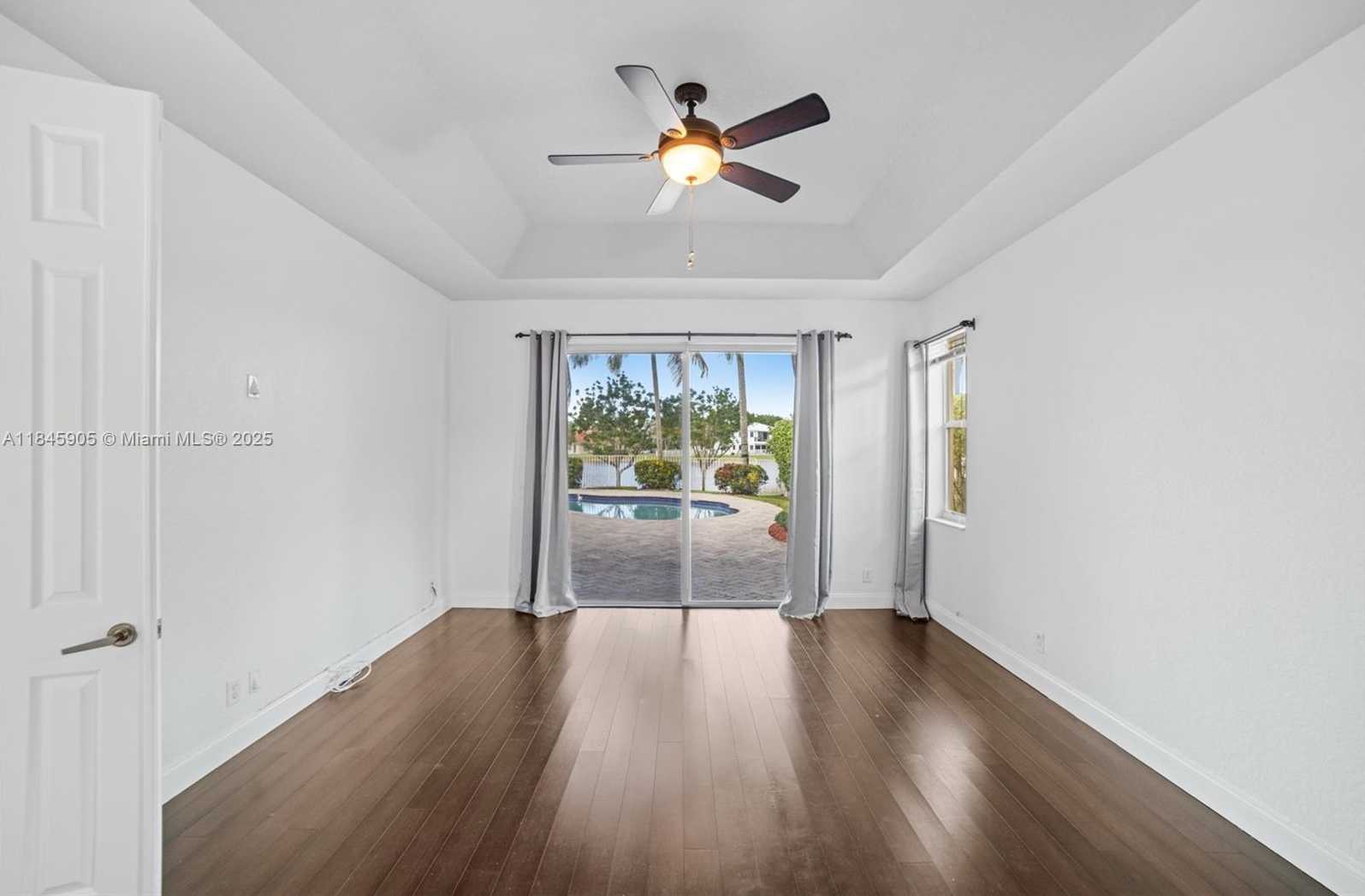 Small Image of 896 MARINA DR, Weston Number 28