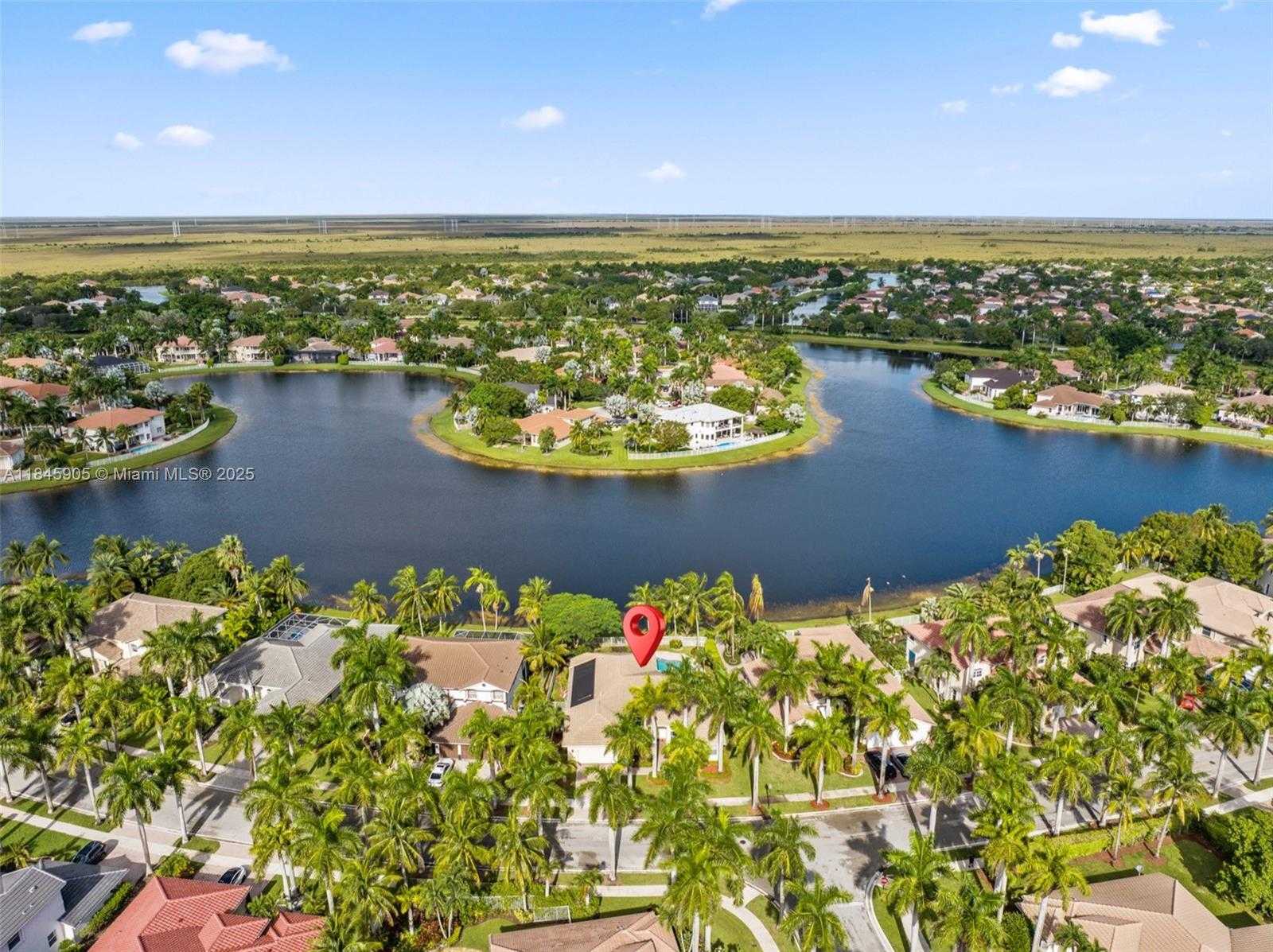 Small Image of 896 MARINA DR, Weston Number 57