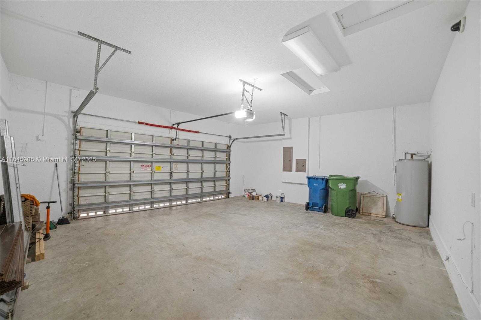 Small Image of 896 MARINA DR, Weston Number 60