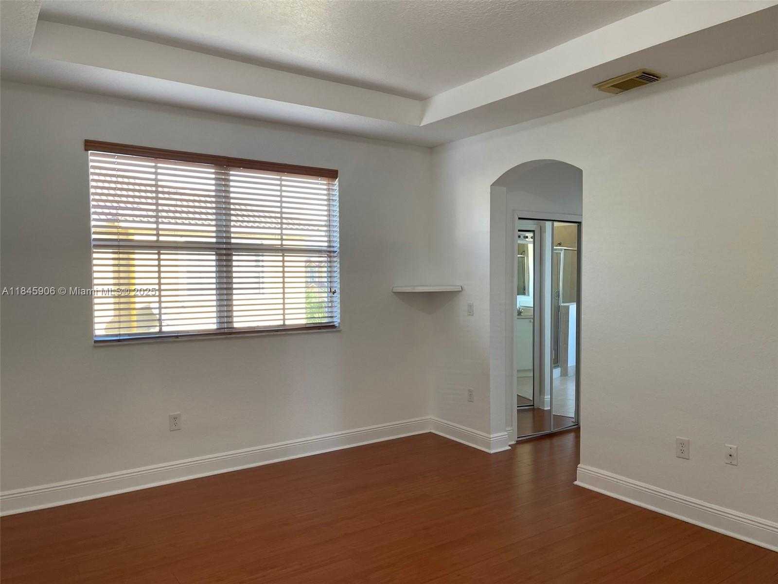 Small Image of 11413 SOUTH WEST 137TH PSGE, Miami Number 16