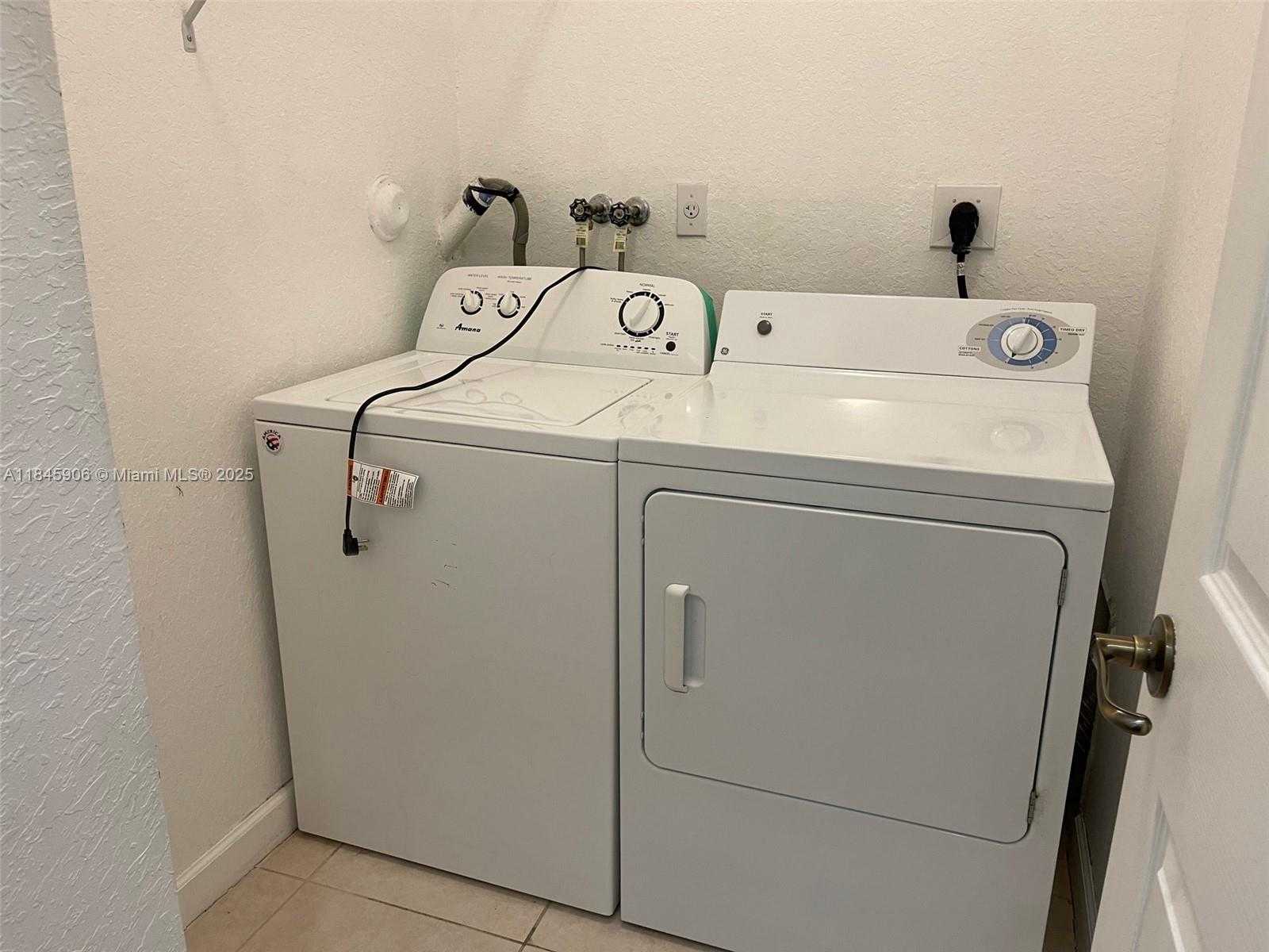 Small Image of 11413 SOUTH WEST 137TH PSGE, Miami Number 21