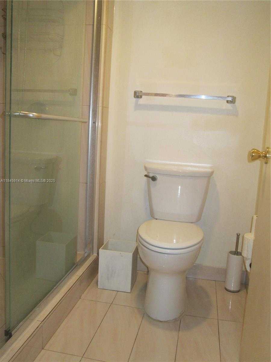 Small Image of 290 174TH ST #903, Sunny Isles Beach Number 19